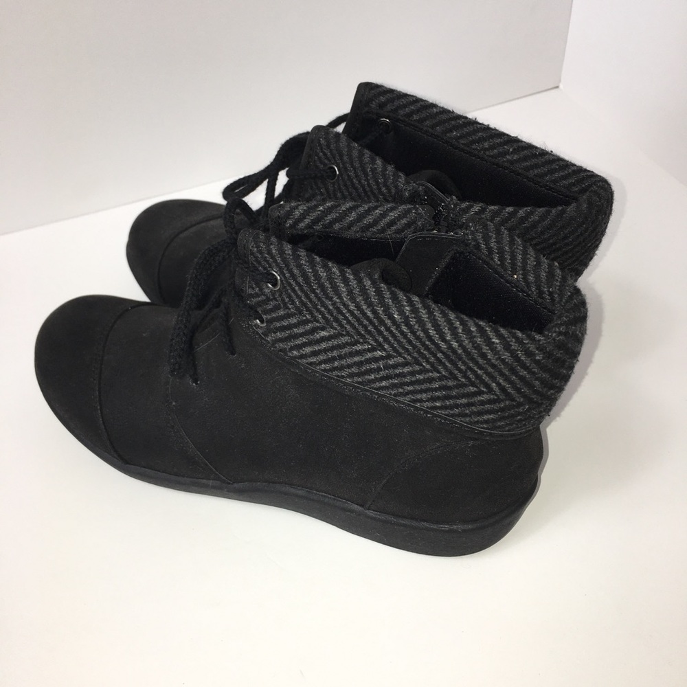 Clark’s boots black 7